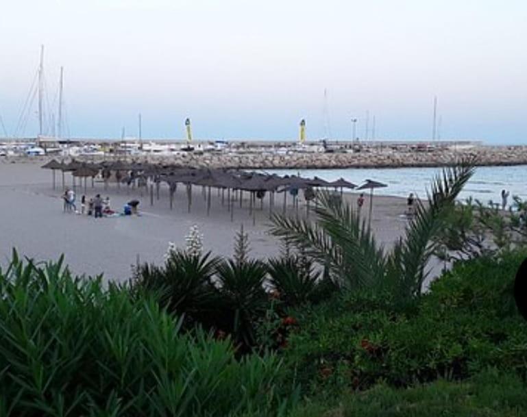 Lluna Beach Bara Roda de Bará 外观 照片