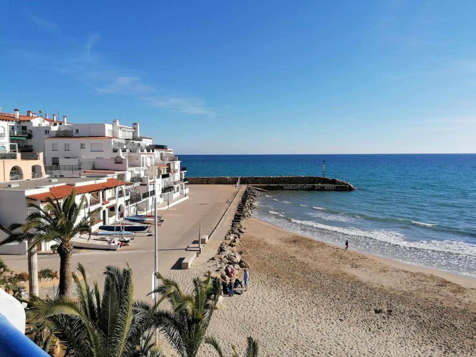 Lluna Beach Bara Roda de Bará 外观 照片