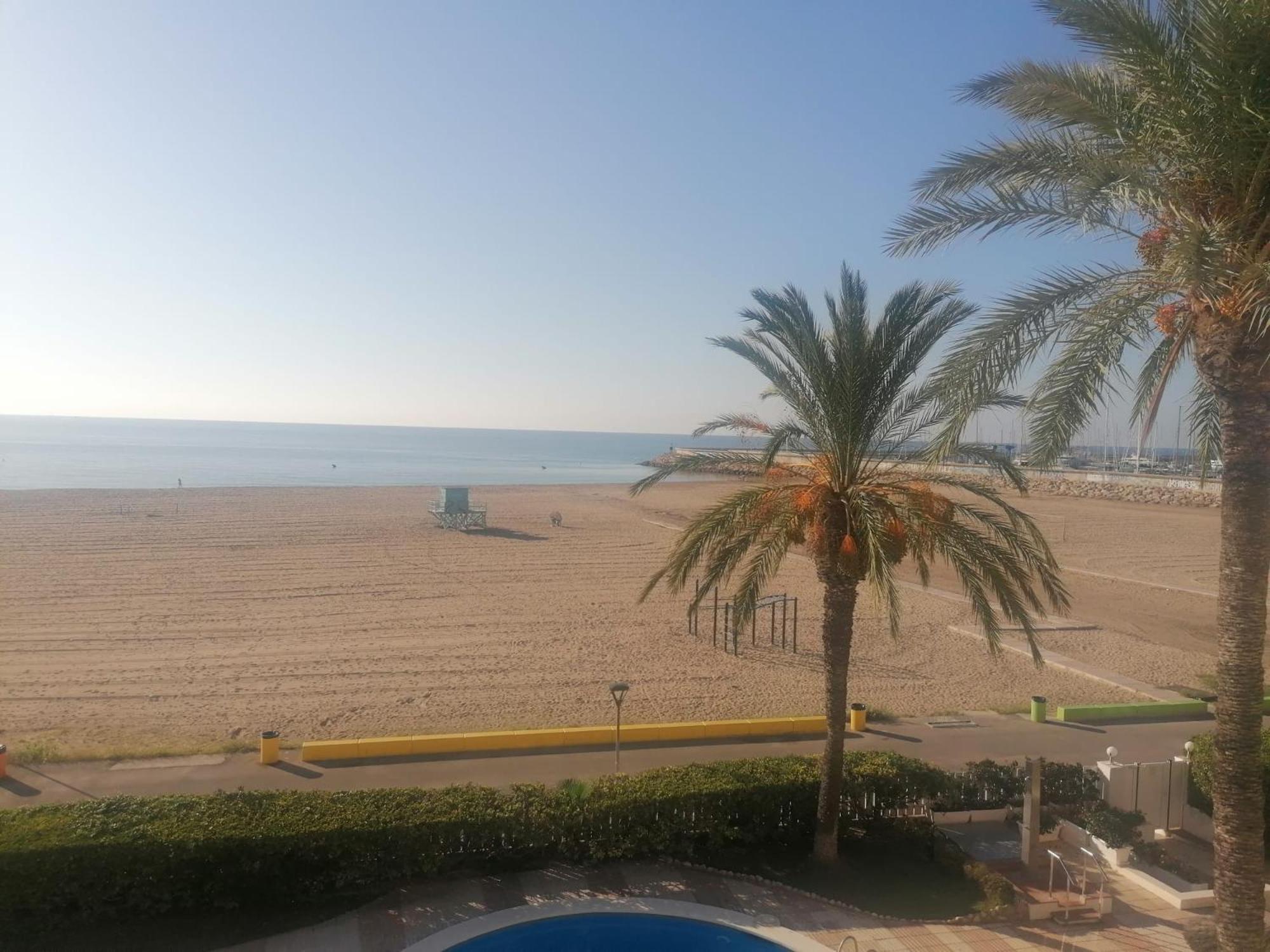 Lluna Beach Bara Roda de Bará 外观 照片